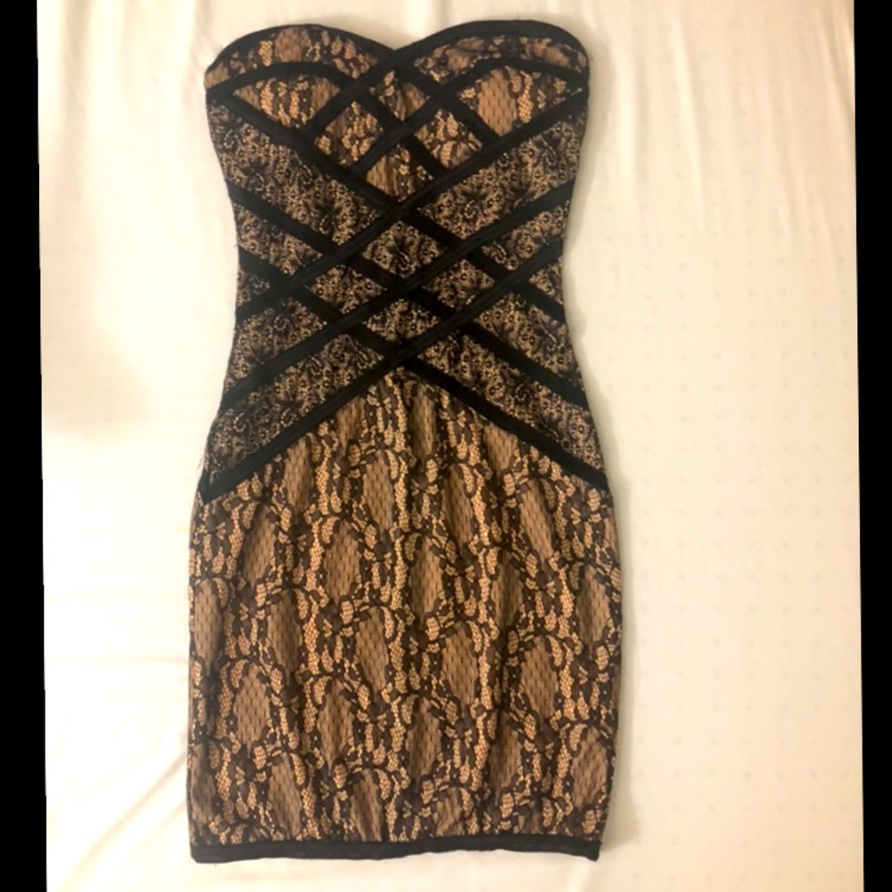 FOREVER 21 LACE DRESS